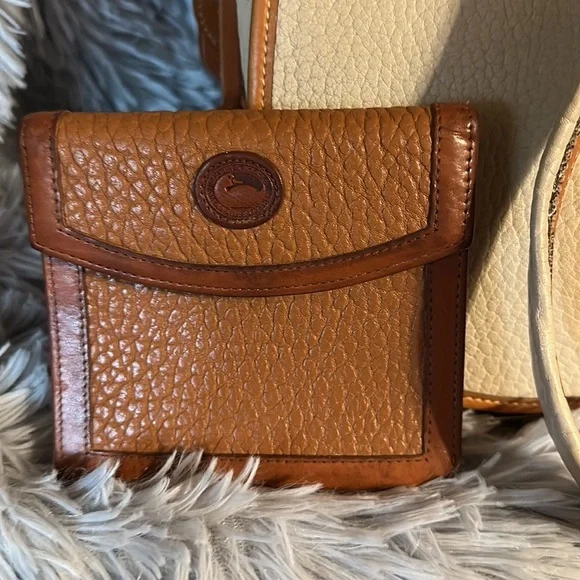 Vintage Dooney & bourke bundle. Saddle bag in bone and kiss lock wallet.